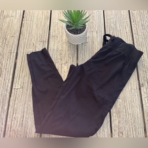 Women's Adar Stretchy Medical Scrub Jogger Pants, Black, Size Medium - Picture 1 of 5
